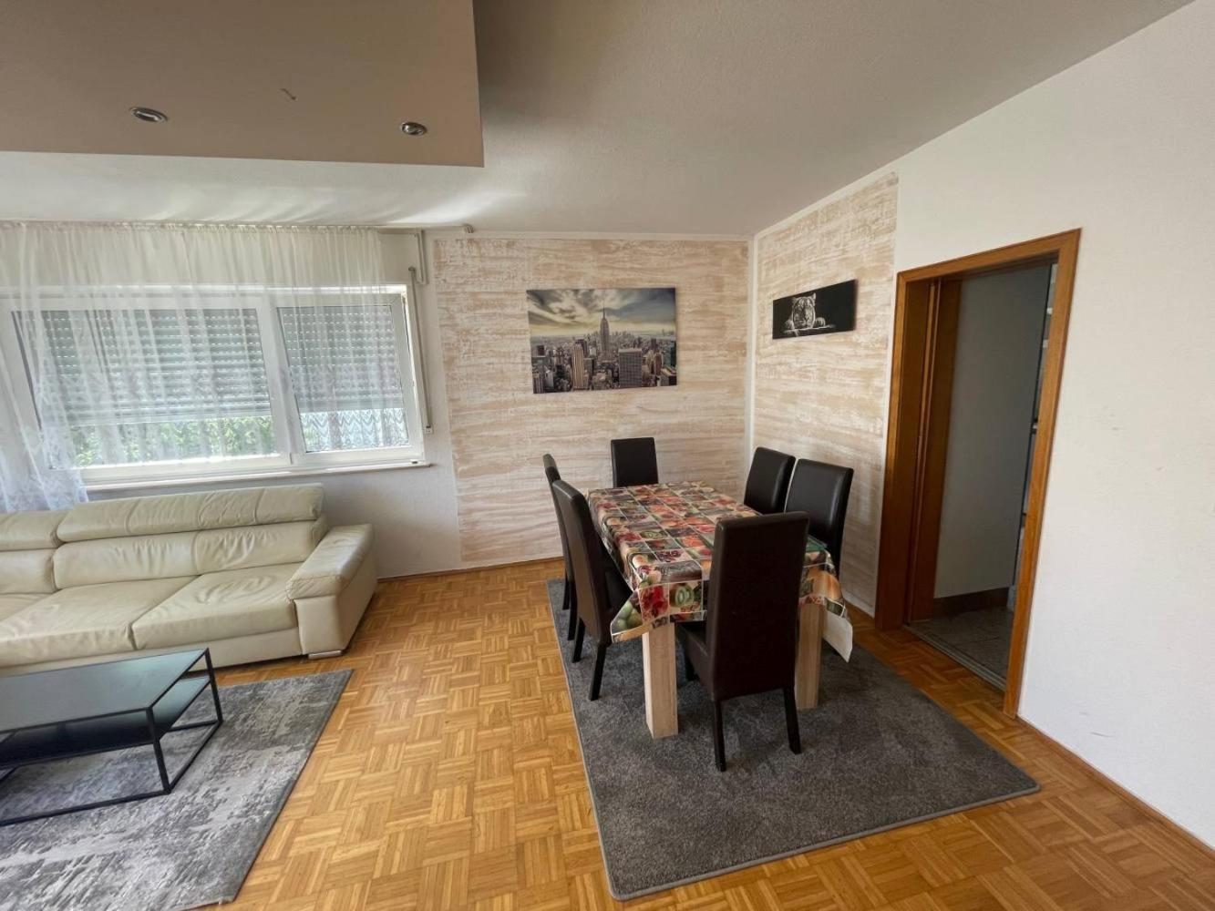 Apartment Koeln Porz Esterno foto