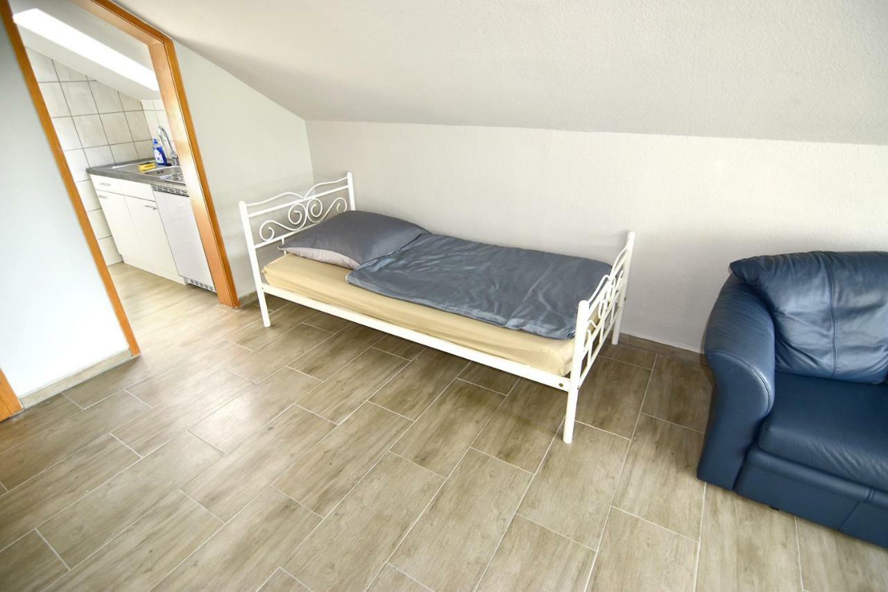 Apartment Koeln Porz Esterno foto